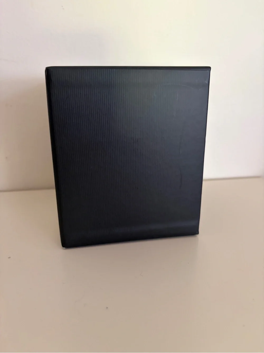 Gucci Men’s Jewelry Box in White with Black Trim